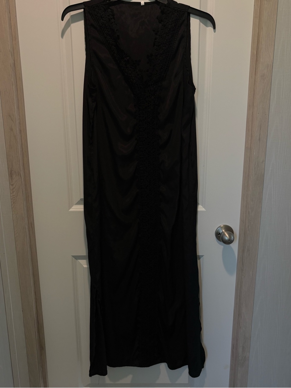 Black Sleeveless V-Neck Maxi Dress -  Elegant Evening Wear SZ-XL